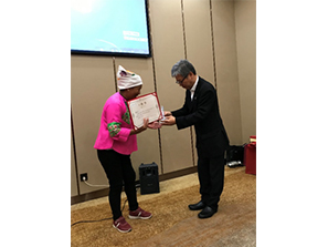 Presenting an award to a deserving person